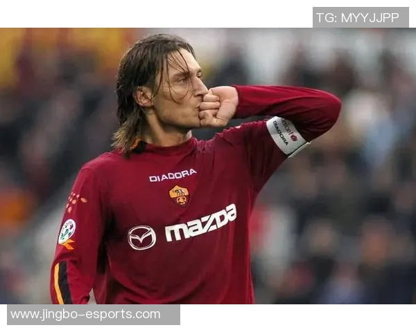 足球球星穿5号球服的代表人物及其传奇故事分析